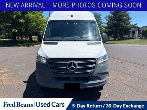 Used 2022 Mercedes-Benz Sprinter 2500 image 2