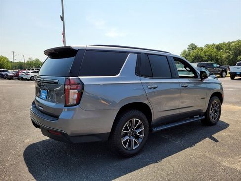 Used 2021 Chevrolet Tahoe Z71 w/ Luxury Package image 10