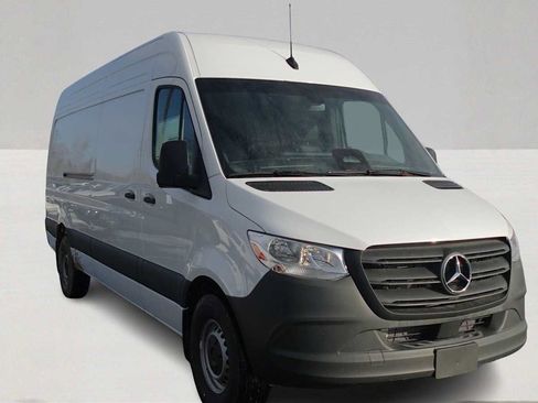 New 2025 Mercedes-Benz Sprinter 2500 image 3