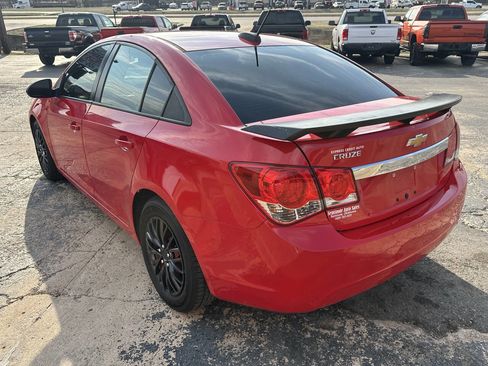 Used 2015 Chevrolet Cruze LS image 7