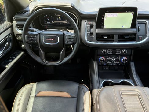 Used 2023 GMC Yukon XL AT4 w/ AT4 Premium Plus Package AWD/4WD image 22