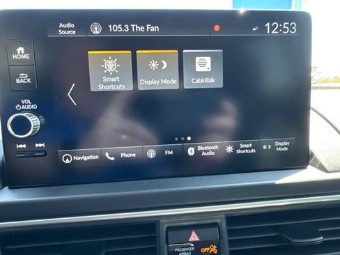 Used 2025 Honda Pilot Touring image 20
