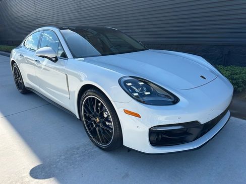 Certified 2023 Porsche Panamera RWD image 12
