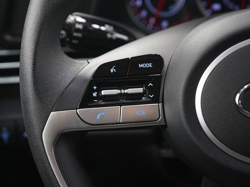 Used 2023 Hyundai Elantra SEL image 24