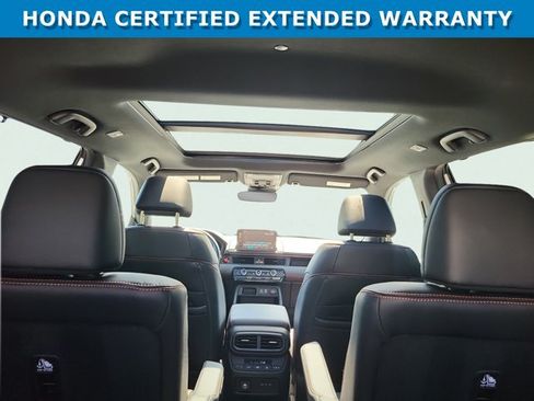 Certified 2025 Honda Pilot TrailSport image 15