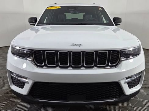 New 2025 Jeep Grand Cherokee Limited image 2