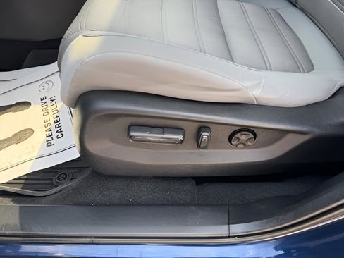 Certified 2020 Honda CR-V EX image 25