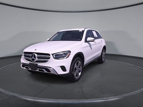 Used 2022 Mercedes-Benz GLC 300 image 4