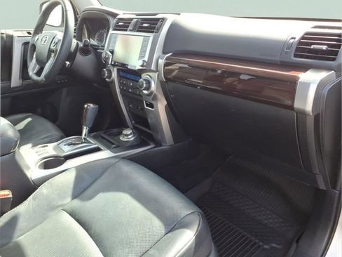 Used 2022 Toyota 4Runner Limited AWD/4WD image 25