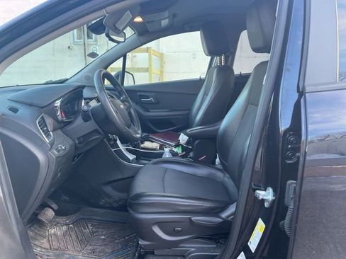 Used 2022 Chevrolet Trax LT image 26