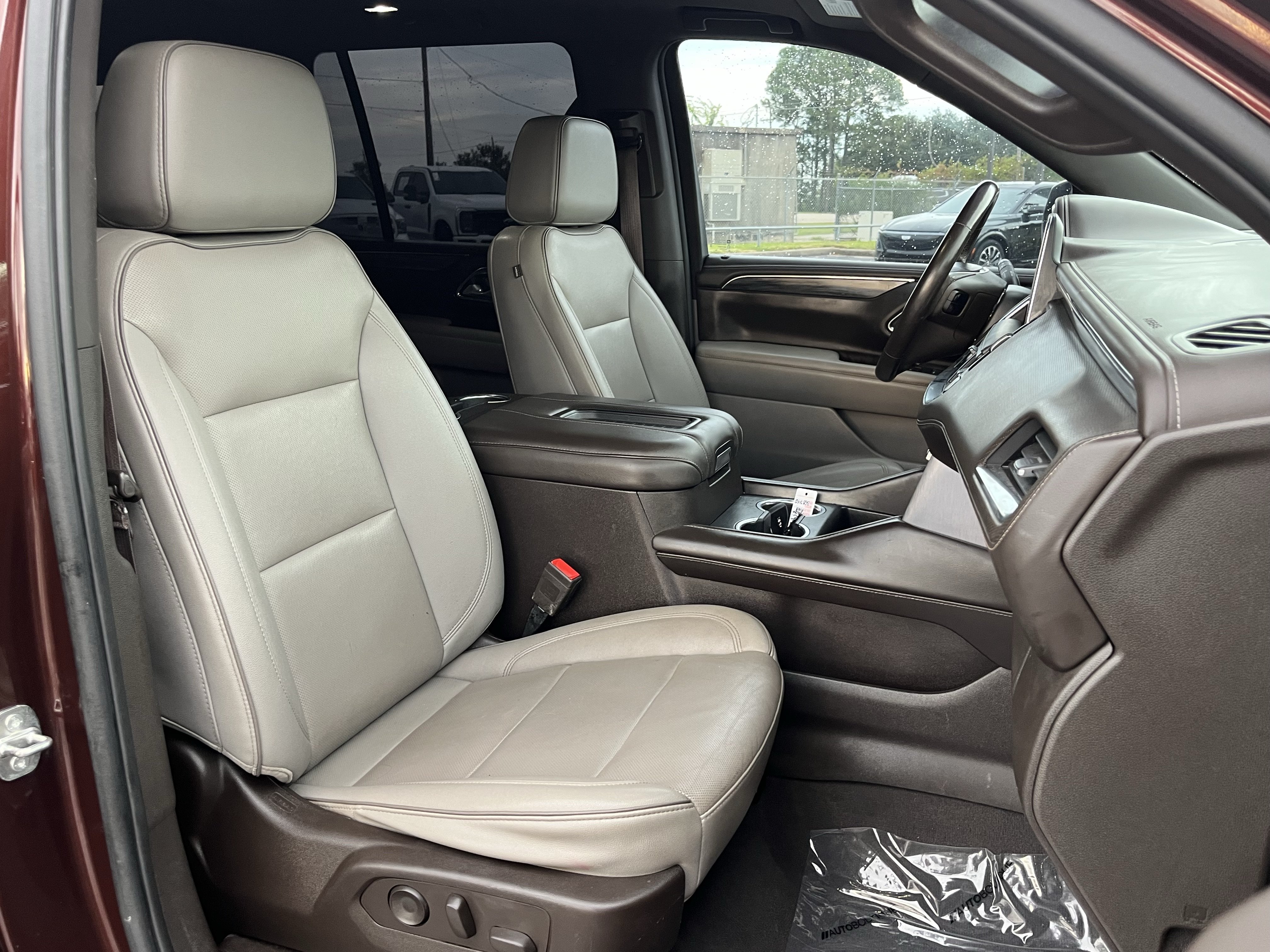 Used 2022 GMC Yukon SLT w/ SLT Premium Package RWD image 31
