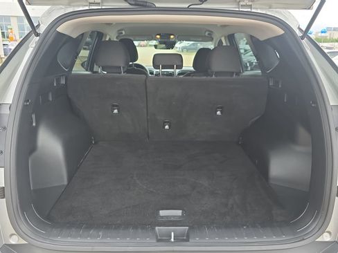 Certified 2024 Hyundai Tucson SE FWD image 12