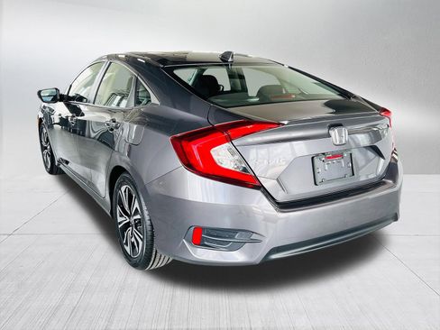 Used 2018 Honda Civic EX-T image 8