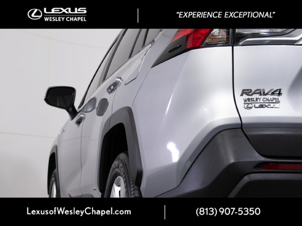 Used 2021 Toyota RAV4 XLE w/ Convenience Package AWD/4WD image 6