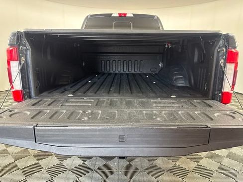 Used 2017 Ford F250 Platinum w/ Platinum Ultimate Package AWD/4WD image 21