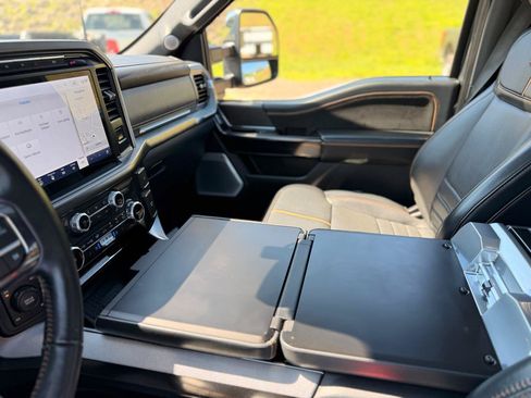 Used 2022 Ford F150 Platinum AWD/4WD image 38
