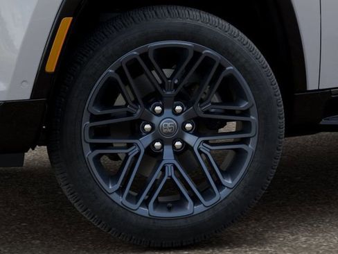 New 2026 Jeep Grand Wagoneer 4WD image 8