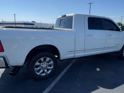 Used 2021 RAM 2500 Limited AWD/4WD image 2