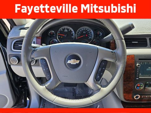 Used 2010 Chevrolet Tahoe LTZ AWD/4WD image 25