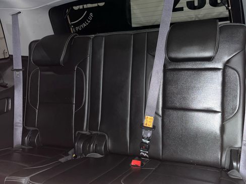 Used 2015 GMC Yukon Denali w/ Premium Package image 26