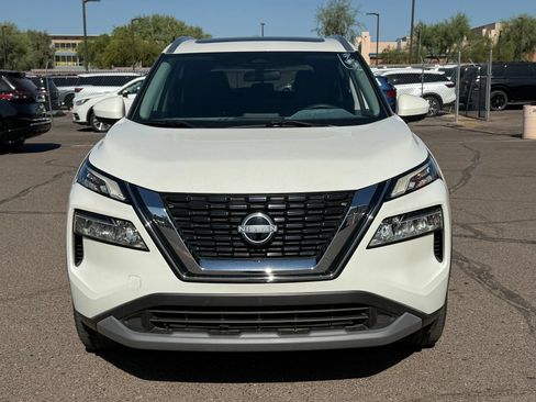 Certified 2023 Nissan Rogue SV w/ SV Premium B Package FWD image 2