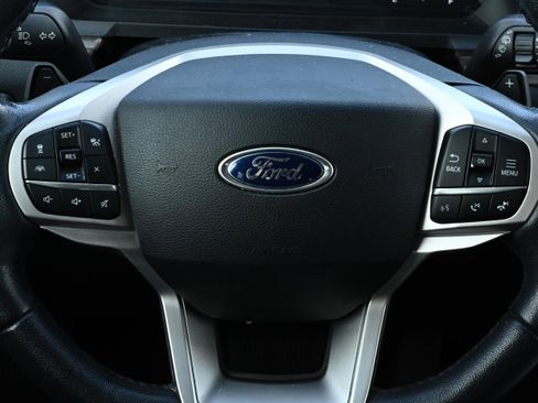 Used 2020 Ford Explorer Limited w/ Class III Trailer Tow Package image 40