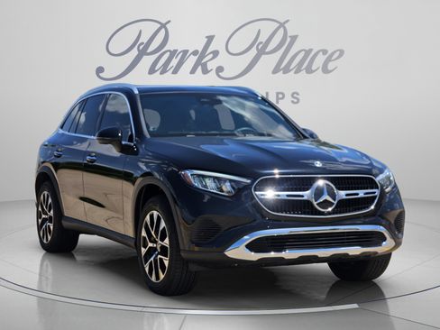 Certified 2026 Mercedes-Benz GLC 350e 4MATIC image 4