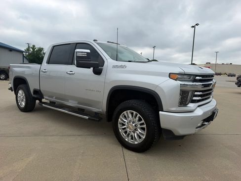 Used 2021 Chevrolet Silverado 2500 High Country w/ Z71 Off-Road Package AWD/4WD image 29