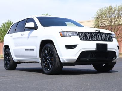 Used 2020 Jeep Grand Cherokee Altitude