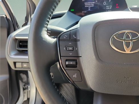 Used 2023 Toyota Prius XLE FWD image 13