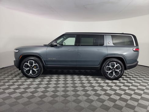 Used 2024 Rivian R1S Adventure AWD/4WD image 2