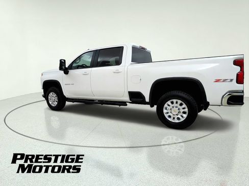 Used 2022 Chevrolet Silverado 3500 LT w/ Convenience Package AWD/4WD image 7