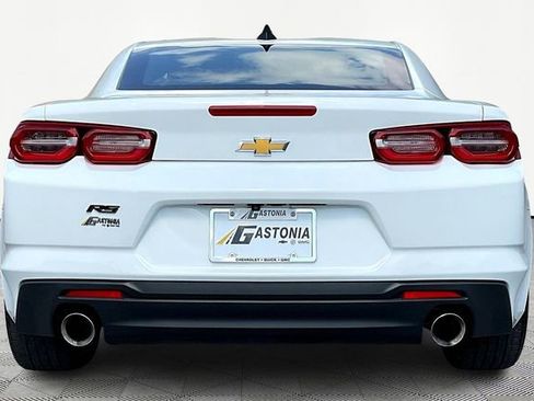 Used 2021 Chevrolet Camaro LT image 6