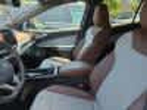 Used 2023 Volkswagen ID.4 2WD image 13