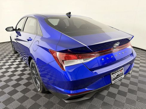 Used 2023 Hyundai Elantra SEL FWD image 13