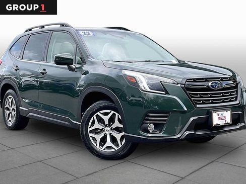 Used 2023 Subaru Forester Premium AWD/4WD image 3