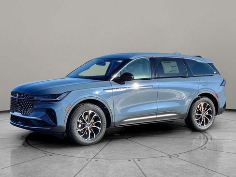 New 2026 Lincoln Nautilus Premier image 3
