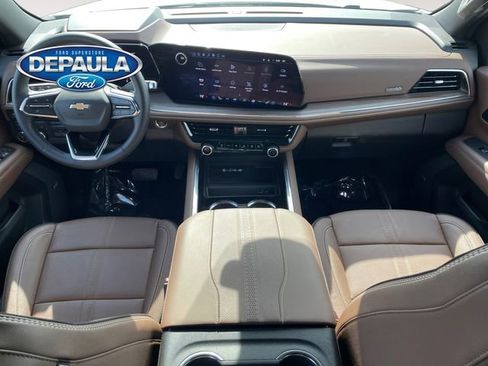 Used 2025 Chevrolet Tahoe High Country image 13