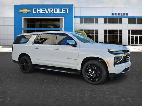 New 2026 Chevrolet Suburban Premier w/ Sun And Tow Package AWD/4WD image 6