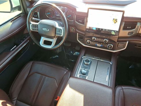 Used 2023 Ford Expedition Max Limited image 10