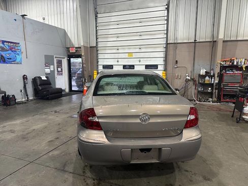 Used 2006 Buick LaCrosse CXL image 3