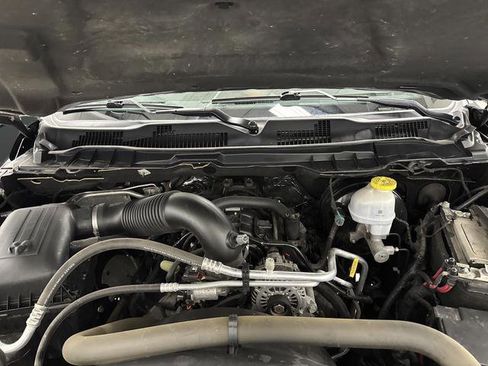 Used 2023 RAM 1500 Classic SLT image 33