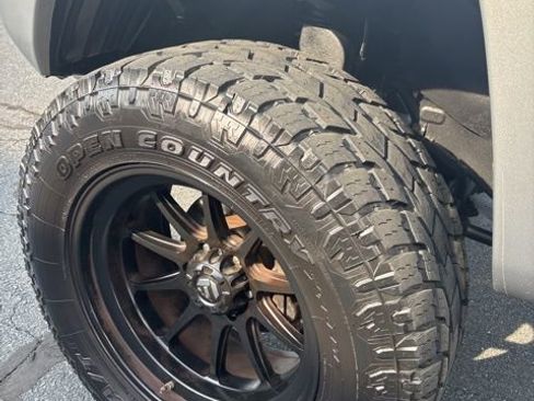 Used 2014 Toyota Tacoma 4x4 Double Cab w/ TRD Sport Package image 24