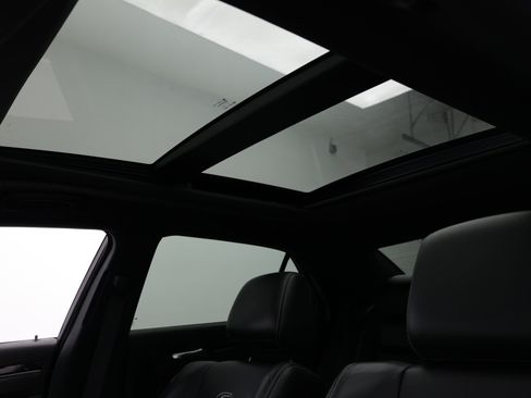 Used 2022 Chrysler 300 S RWD image 4