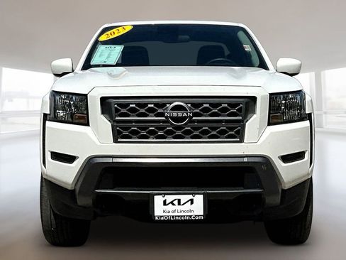 Used 2023 Nissan Frontier SV w/ Tow Package AWD/4WD image 2