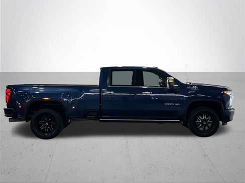 Used 2022 Chevrolet Silverado 3500 High Country w/ Safety Package II AWD/4WD image 9