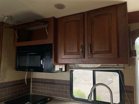 Used 2013 Ford E-450 and Econoline 450 Super Duty w/ Motorhome Prep Pkg image 51