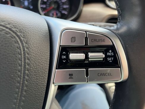 Used 2022 Kia Telluride SX w/ SX Prestige Package image 21