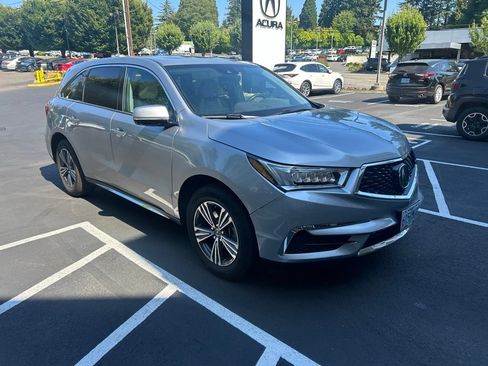 Used 2017 Acura MDX SH-AWD image 2