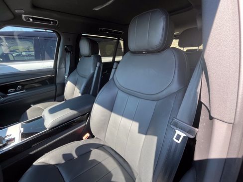 Used 2024 Land Rover Range Rover Long Wheelbase SE AWD/4WD image 17